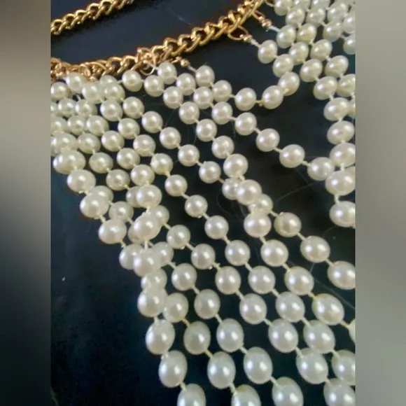 White Faux Pearl w/Gold Tone Statement Bib or Draped Multi-Strand necklace. - Picture 8 of 9